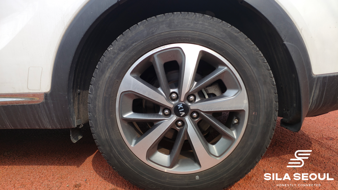 2019 Kia The New Sorento Diesel 2.0 4WD Prestige 7 Passengers - SILASEOUL