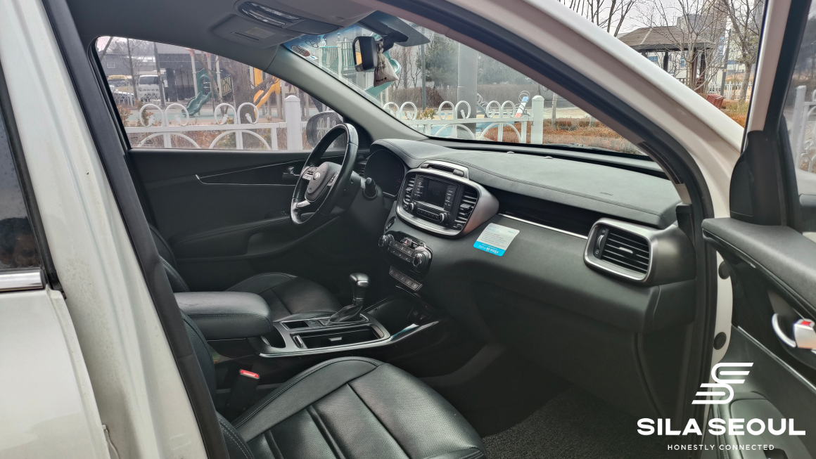 2019 Kia The New Sorento Diesel 2.0 4WD Prestige 7 Passengers - SILASEOUL