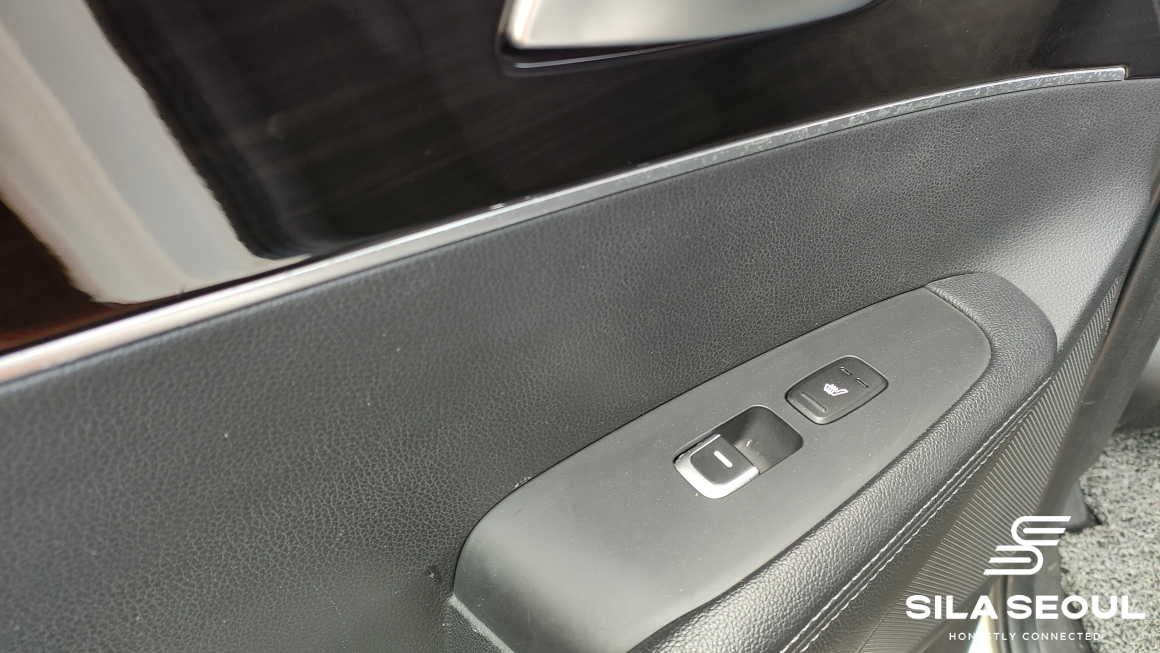 2019 Kia The New Sorento Diesel 2.0 4WD Prestige 7 Passengers - SILASEOUL