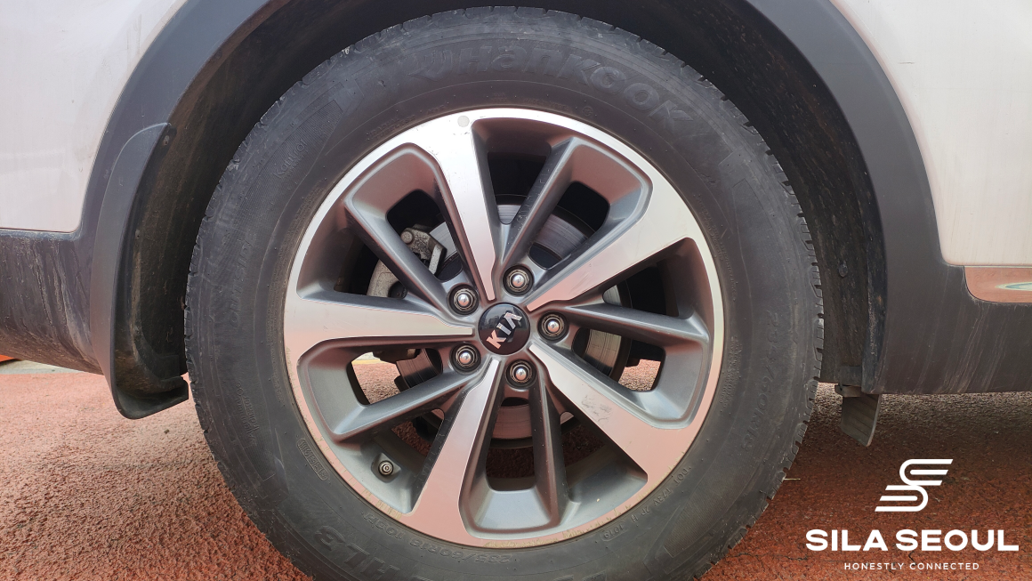 2019 Kia The New Sorento Diesel 2.0 4WD Prestige 7 Passengers - SILASEOUL