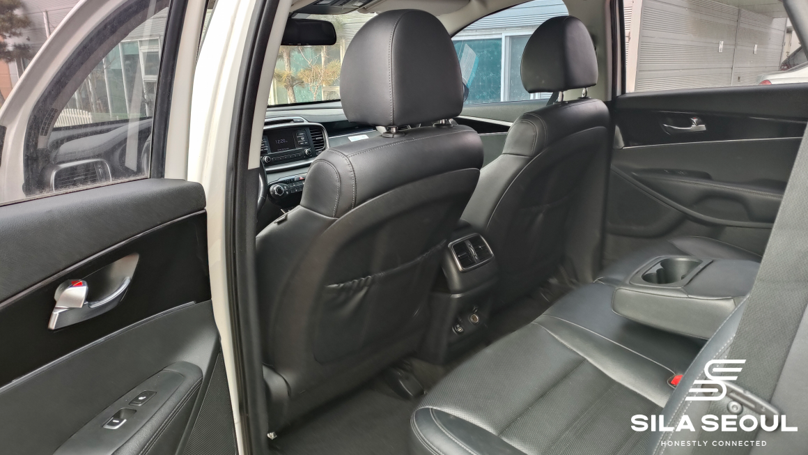 2019 Kia The New Sorento Diesel 2.0 4WD Prestige 7 Passengers - SILASEOUL