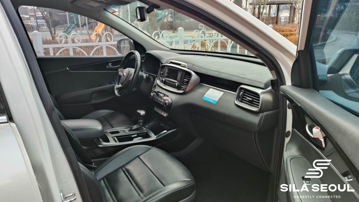 2019 Kia The New Sorento Diesel 2.0 4WD Prestige 7 Passengers - SILASEOUL