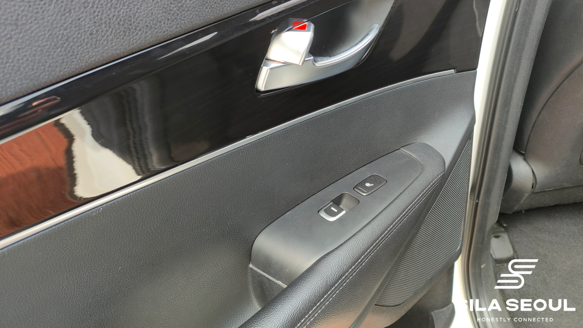 2019 Kia The New Sorento Diesel 2.0 4WD Prestige 7 Passengers - SILASEOUL