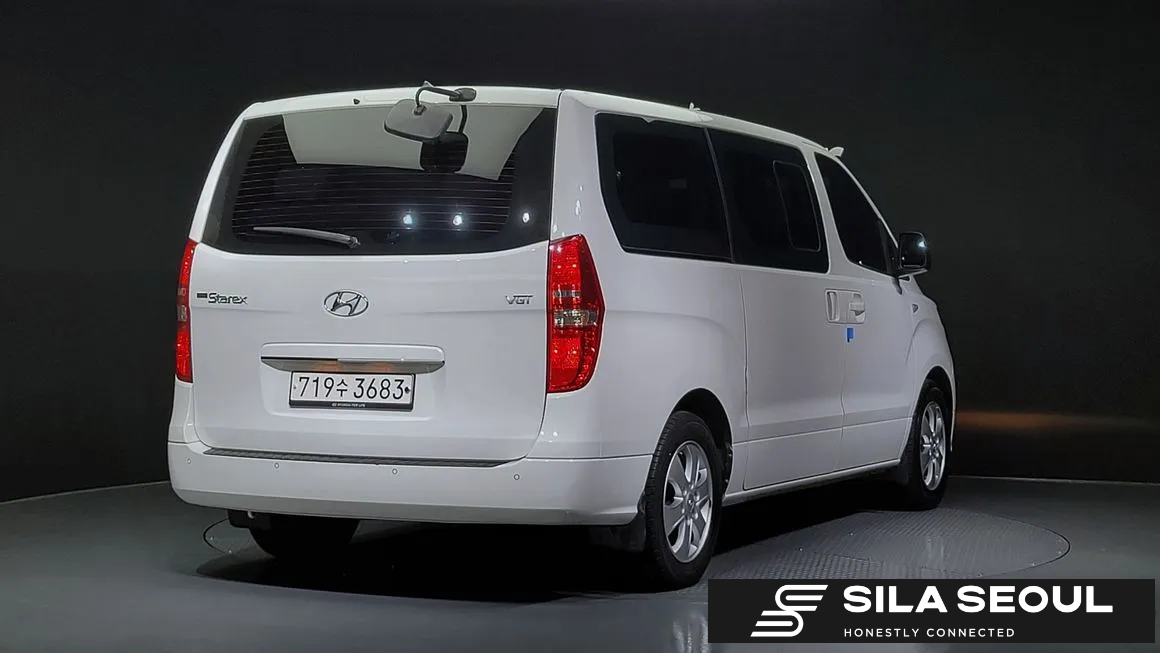 2019 Hyundai The New Grand Starex Wagon 12-seater Smart - SILASEOUL