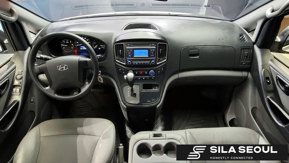 2019 Hyundai The New Grand Starex Wagon 12-seater Smart - SILASEOUL