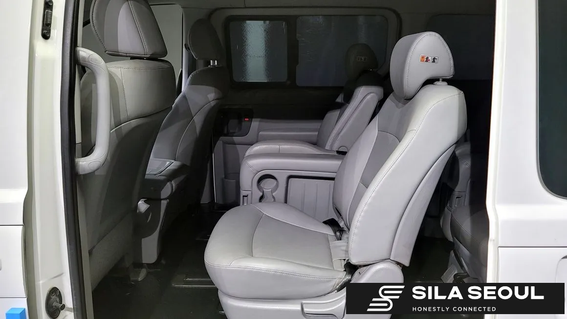 2019 Hyundai The New Grand Starex Wagon 12-seater Smart - SILASEOUL