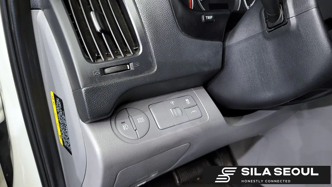 2019 Hyundai The New Grand Starex Wagon 12-seater Smart - SILASEOUL