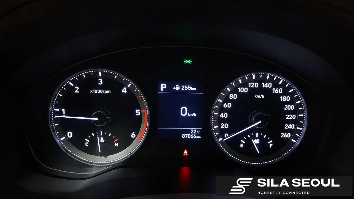 2019 Hyundai Grandeur IG 2.2 Diesel Premium - SILASEOUL