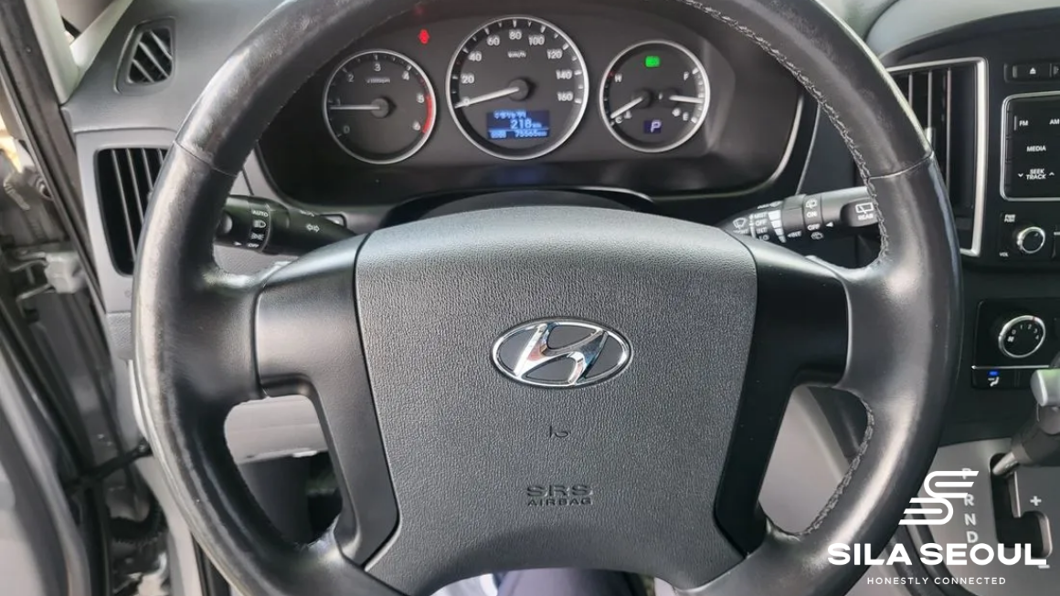 2019 Hyundai The New Grand Starex Wagon 11-seater Smart - SILASEOUL