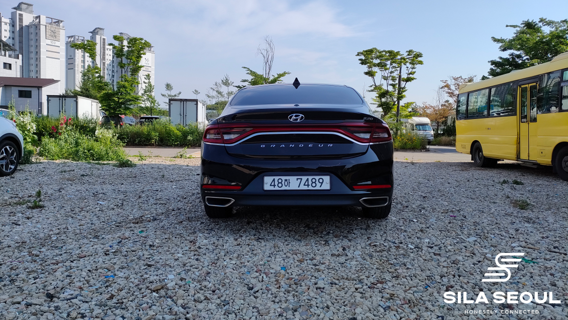 2019 Hyundai Grandeur IG 2.2 Diesel Premium - SILASEOUL
