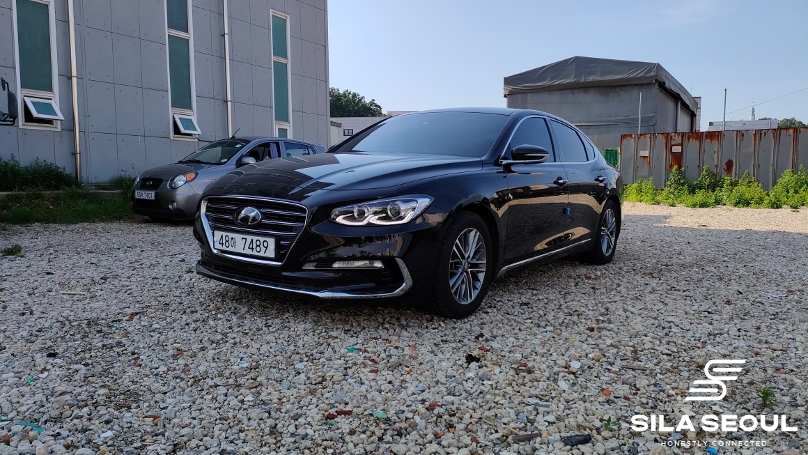 2019 Hyundai Grandeur IG 2.2 Diesel Premium - SILASEOUL