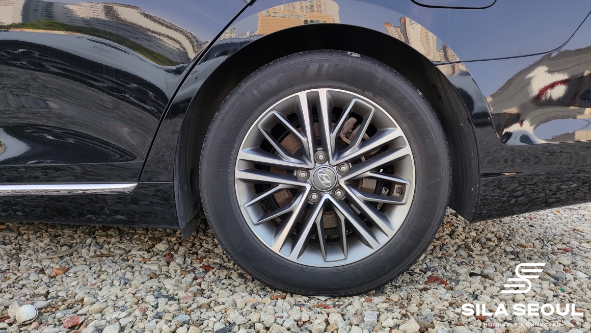 2019 Hyundai Grandeur IG 2.2 Diesel Premium - SILASEOUL