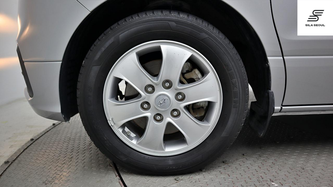 2019 Hyundai The New Grand Starex Wagon 12-seater Smart - SILASEOUL