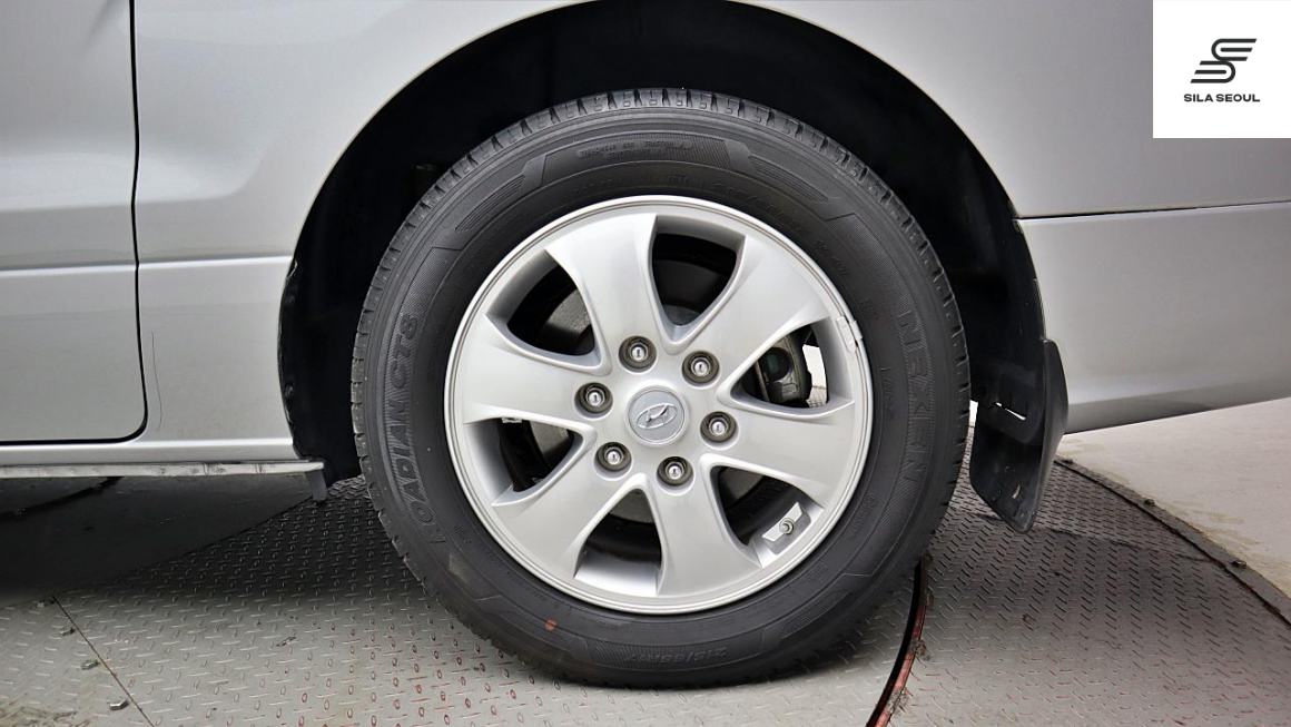 2019 Hyundai The New Grand Starex Wagon 12-seater Smart - SILASEOUL