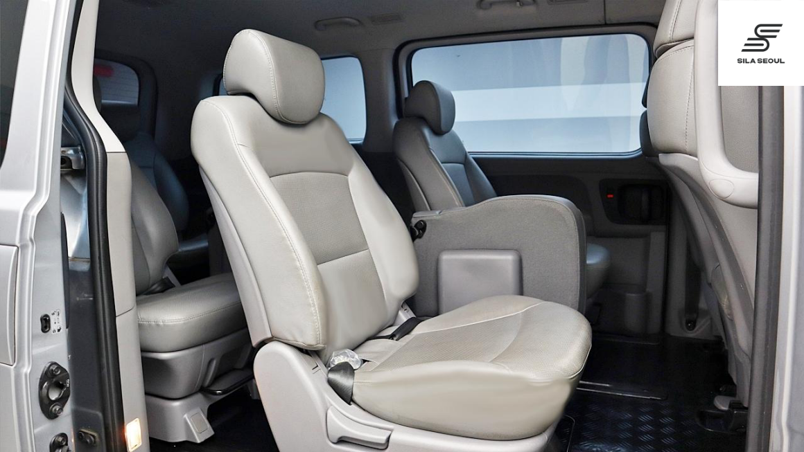 2019 Hyundai The New Grand Starex Wagon 12-seater Smart - SILASEOUL