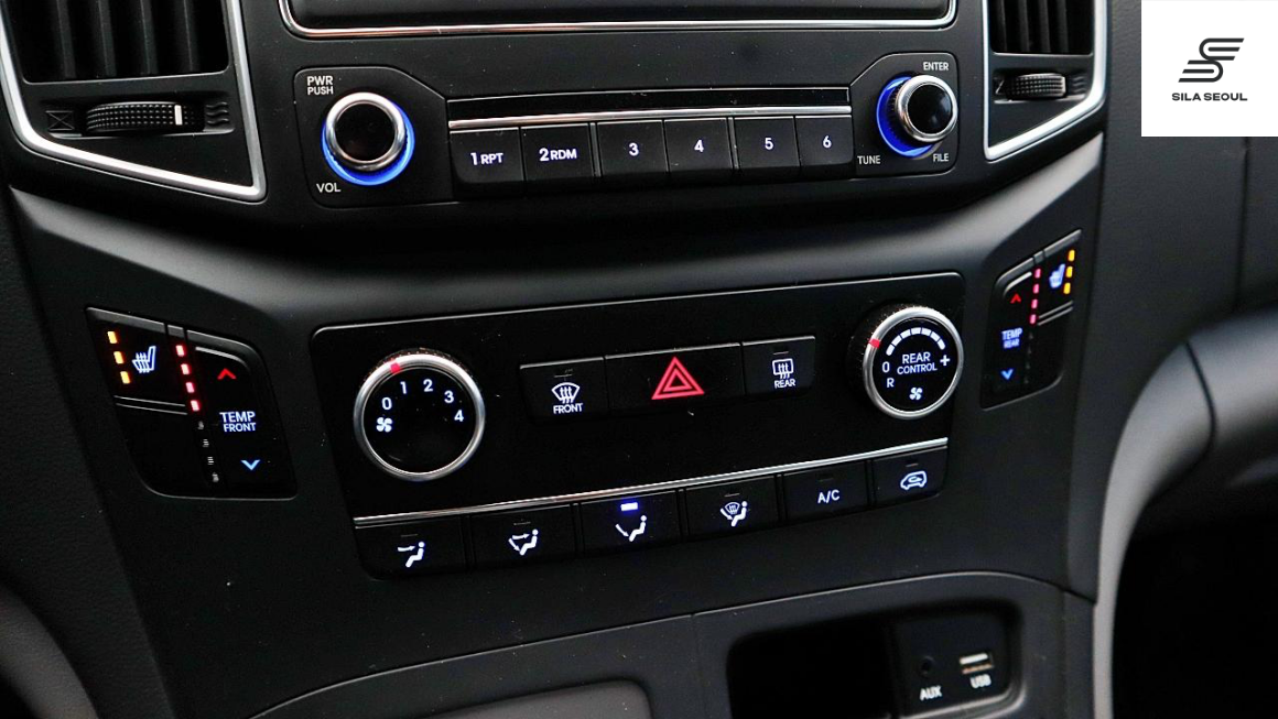 2019 Hyundai The New Grand Starex Wagon 12-seater Smart - SILASEOUL