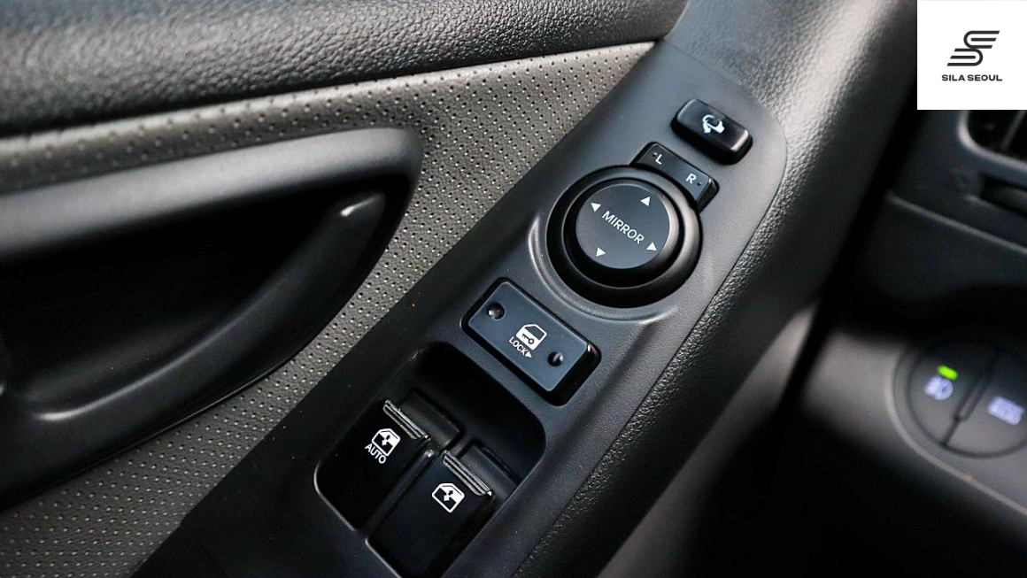 2019 Hyundai The New Grand Starex Wagon 12-seater Smart - SILASEOUL