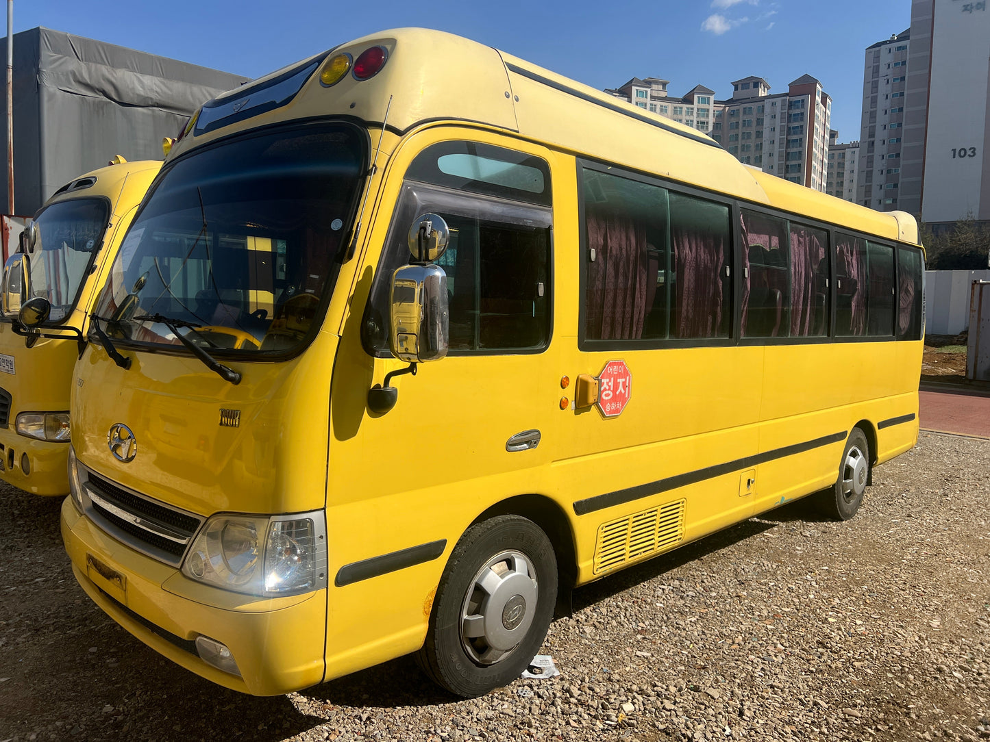 2010 Hyundai E-County LongBody