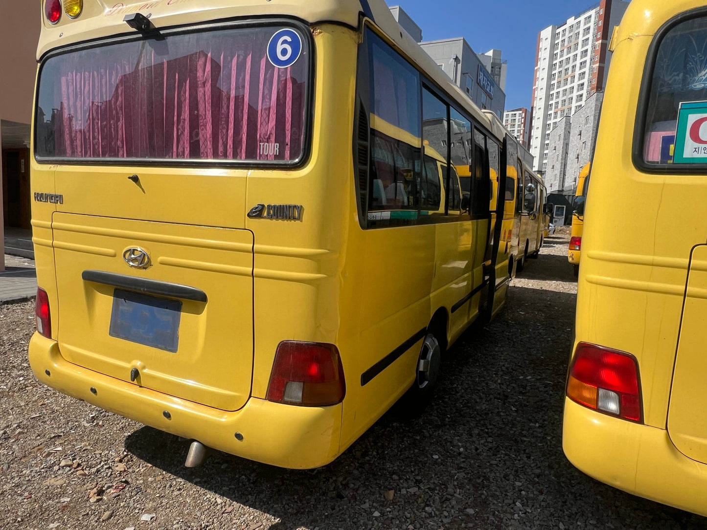 2010 Hyundai E-County LongBody