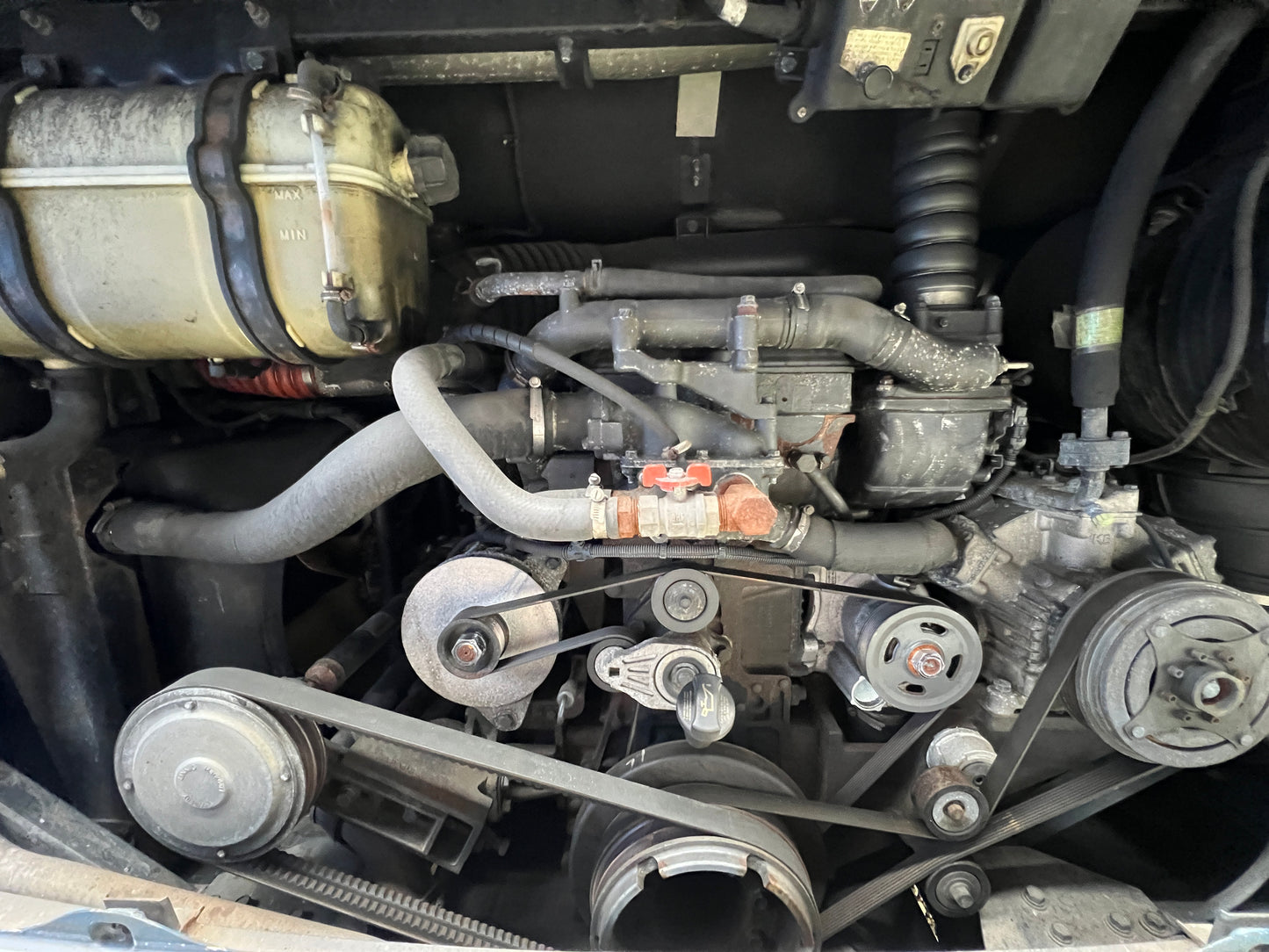 2013 Hyundai Universe