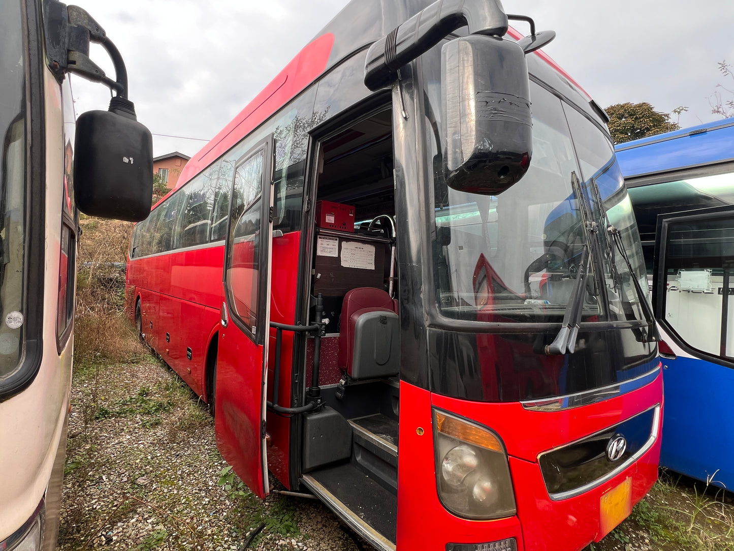 2012 Hyundai Universe