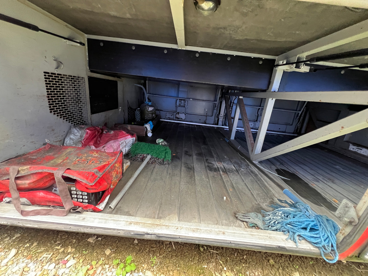 2012 Hyundai Universe