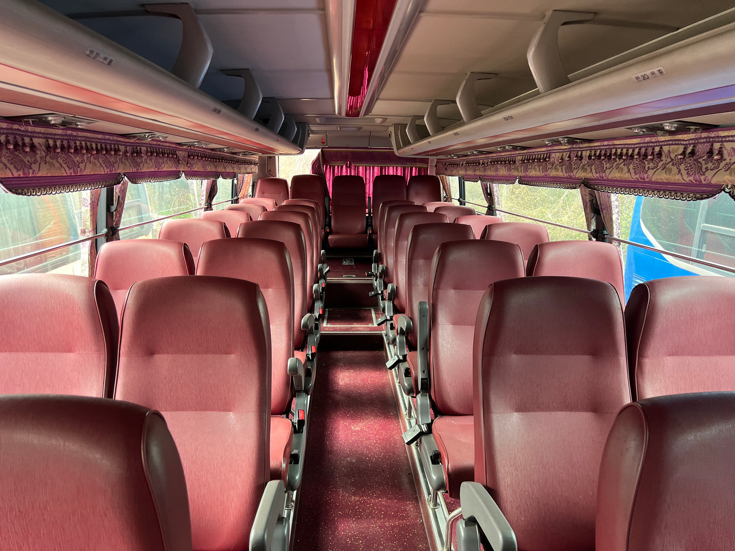 2012 Hyundai Universe