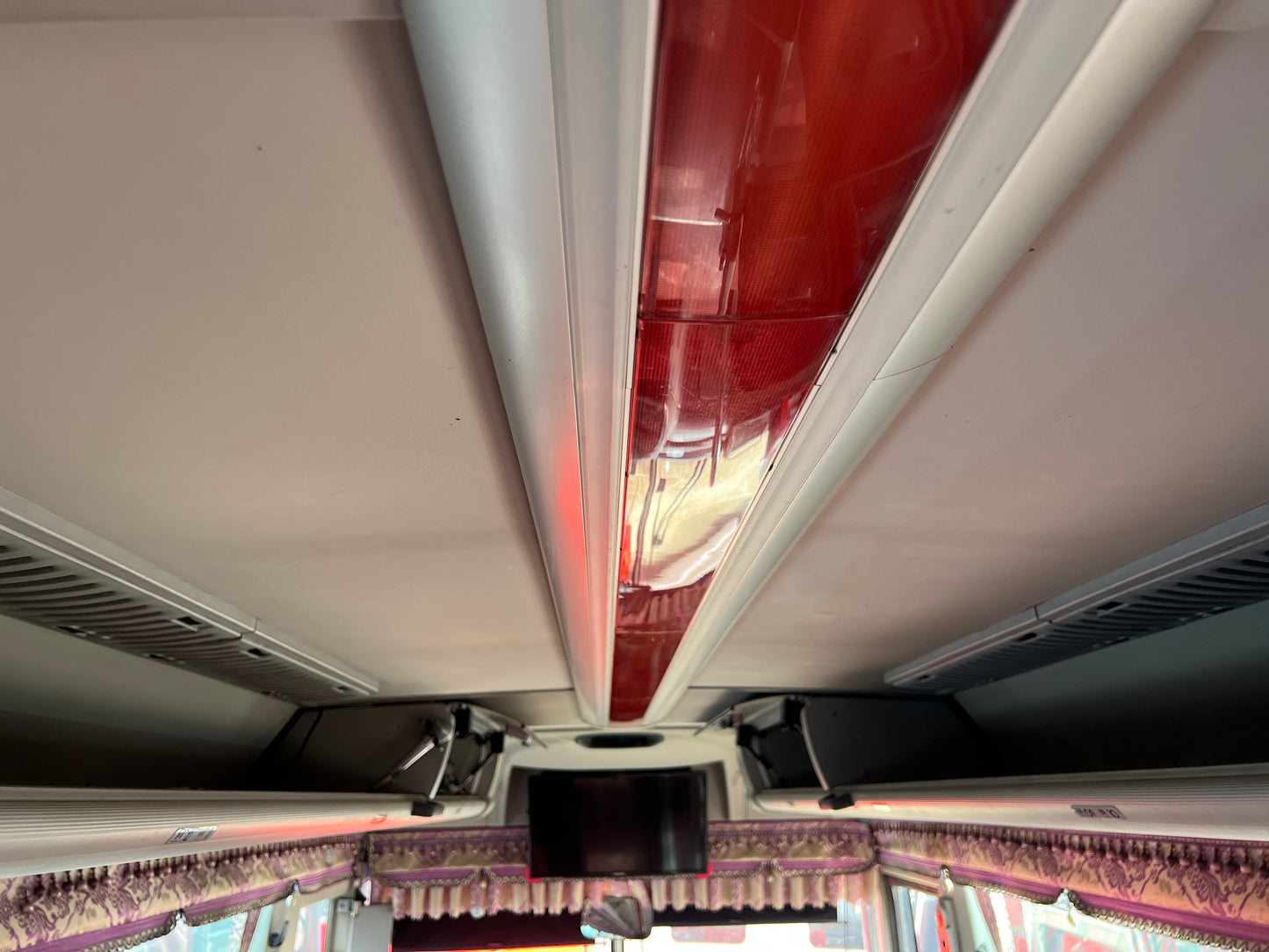 2012 Hyundai Universe