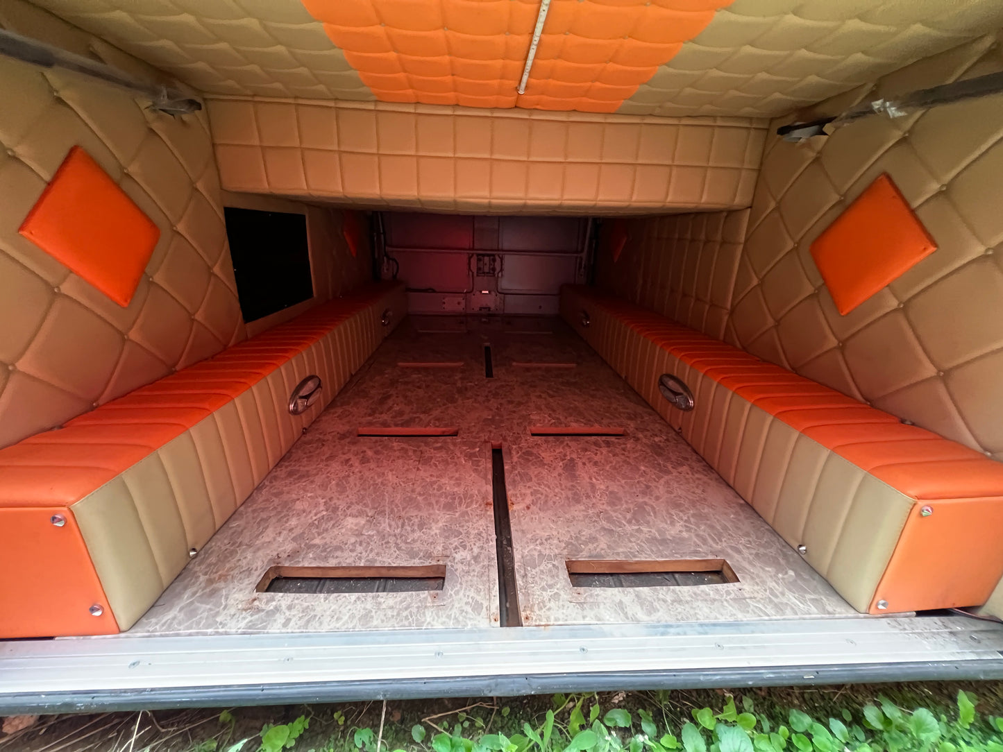 2014 Hyundai Universe