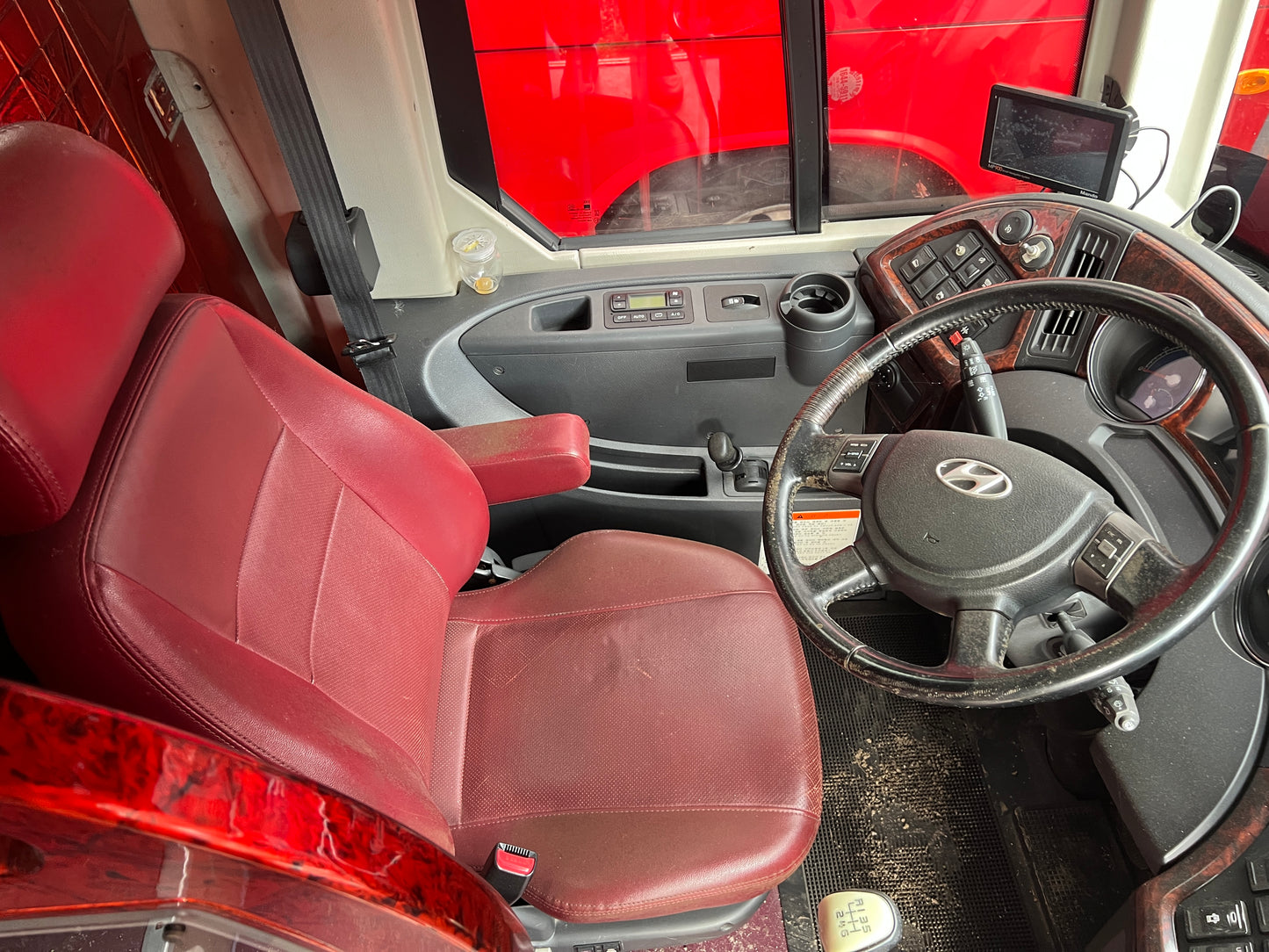 2014 Hyundai Universe