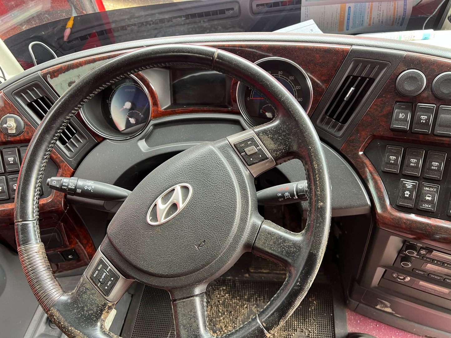 2014 Hyundai Universe