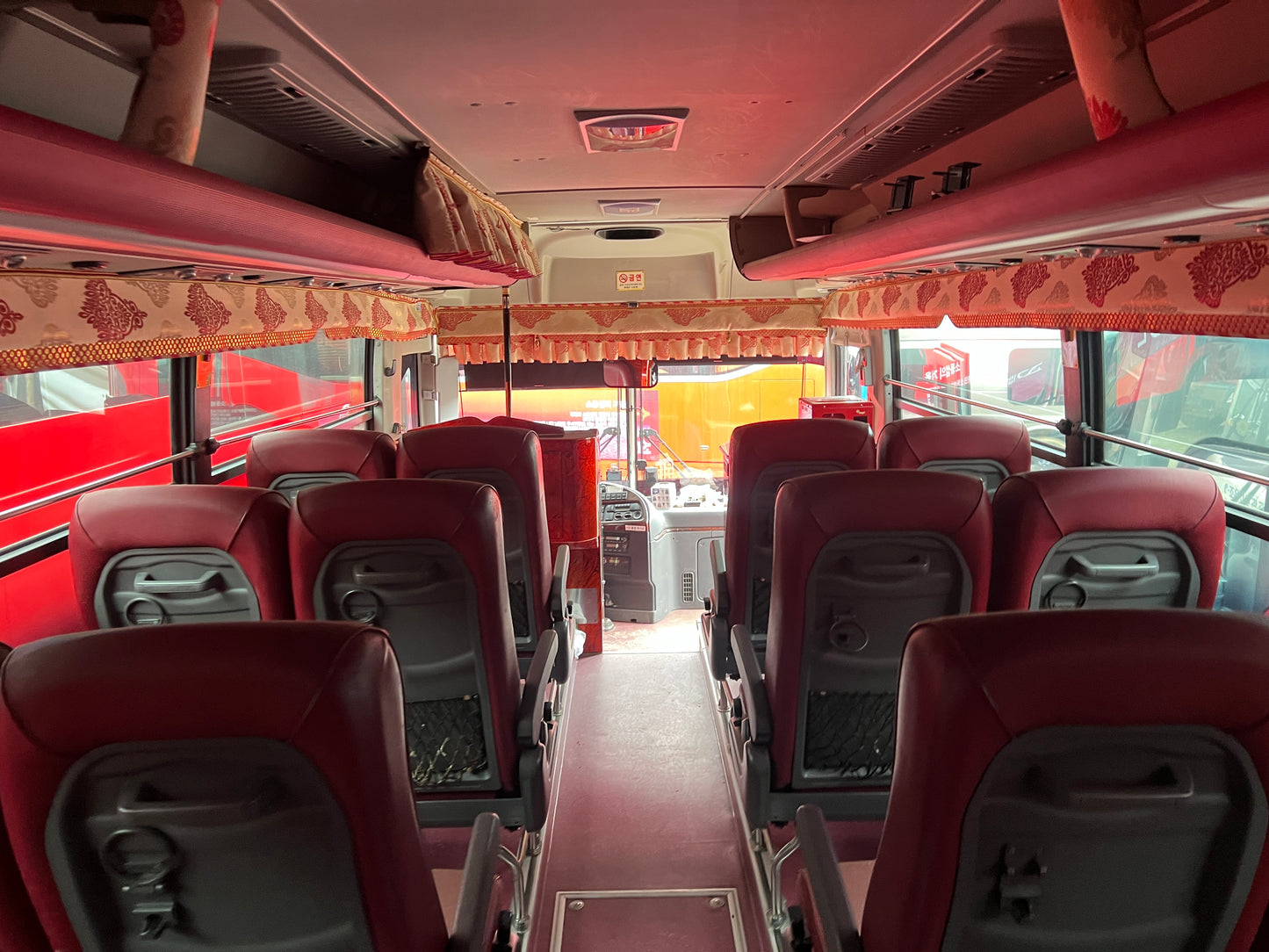 2014 Hyundai Universe