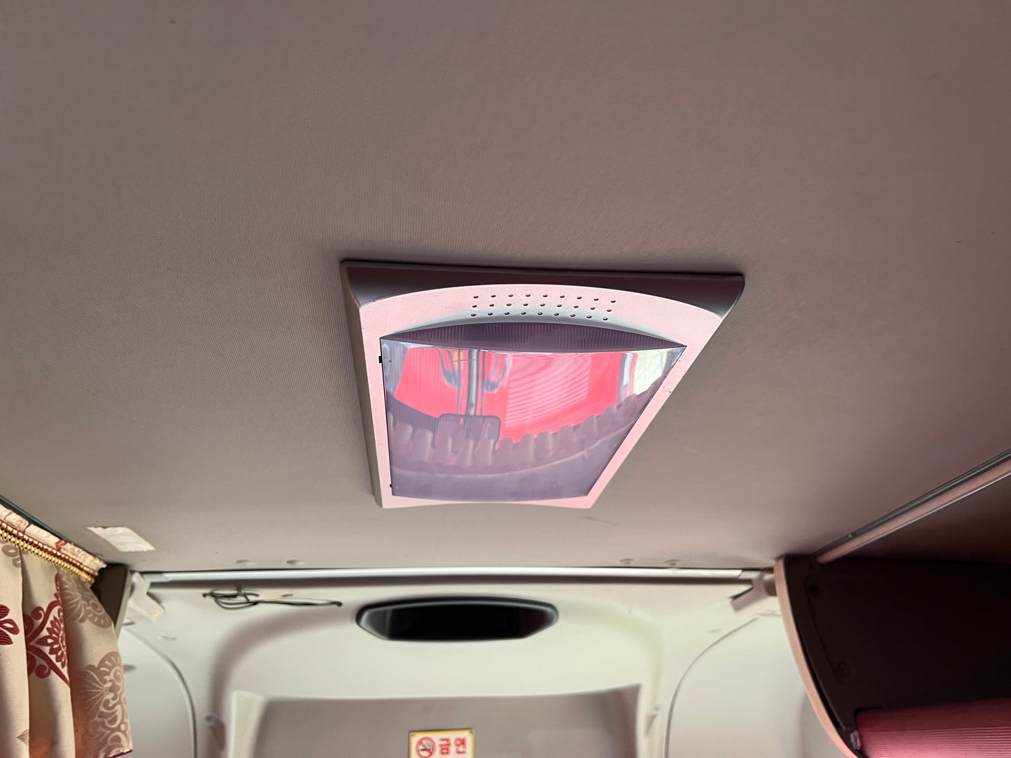 2014 Hyundai Universe