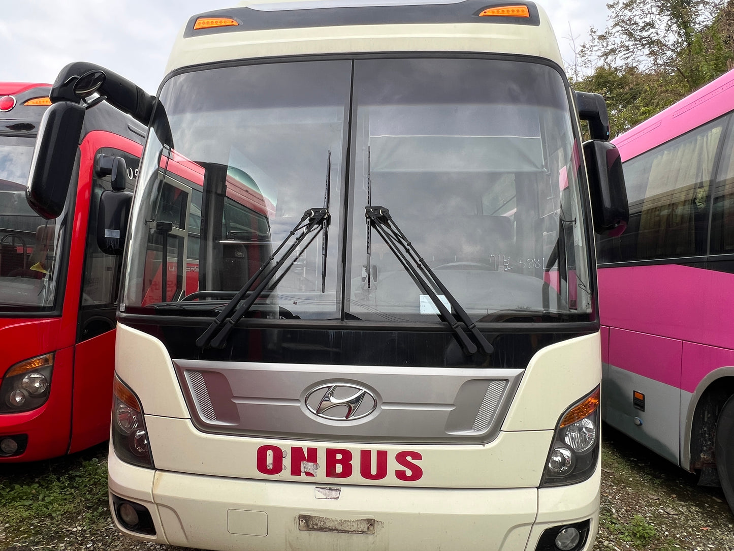 2011 Hyundai Universe