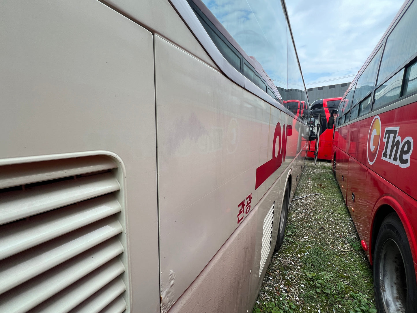 2011 Hyundai Universe