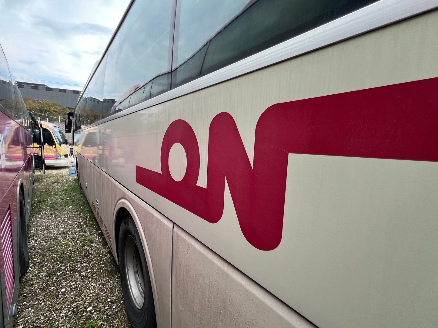 2011 Hyundai Universe