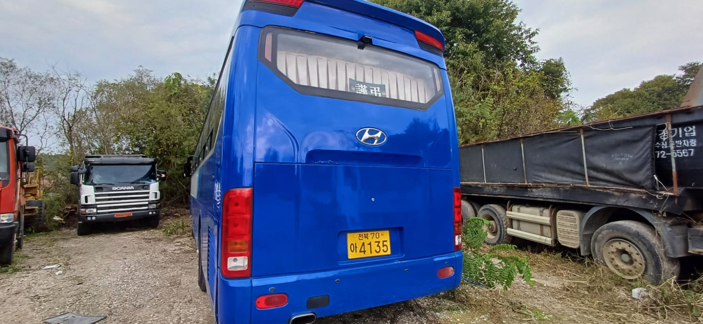 2014 Hyundai Universe