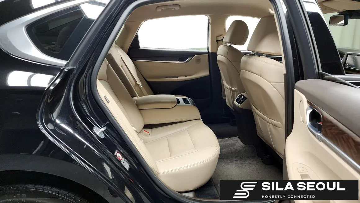 2019 Hyundai Grandeur IG 2.2 Diesel Premium - SILASEOUL
